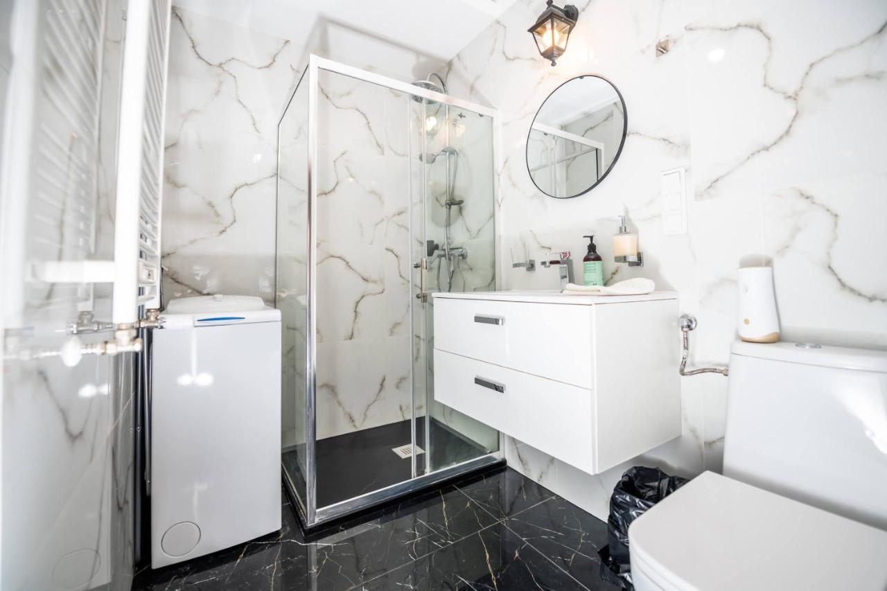 Apartament Miodowa 42 Z Miejscem Parkingowym Krakow Ngoại thất bức ảnh